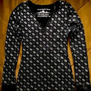 Guess Henley black and silver pattern